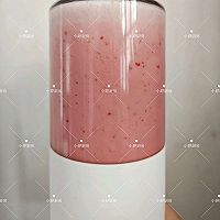 酸酸甜甜的草莓汁的做法图解4