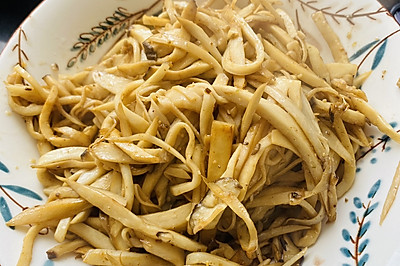 素炒鸡腿菇