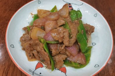 小炒牛肉片—米饭搭档