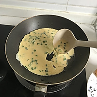 【早餐】葱香鸡蛋饼（软饼卷饼）南北通吃哦～的做法图解4