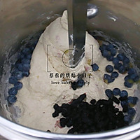 #太古烘焙糖 甜蜜轻生活#蓝莓桑葚红酒欧包的做法图解5