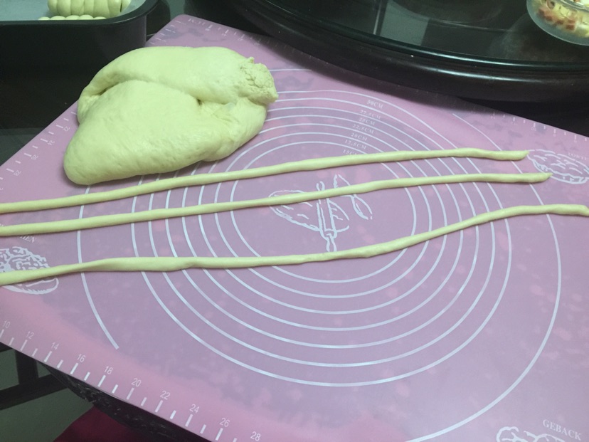 花环面包的做法图解1