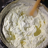 八寸戚风水果蛋糕的做法图解2