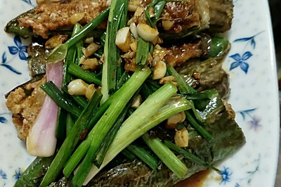 尖椒酿鱼饼