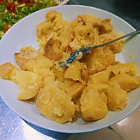 云南菜～虎皮老奶洋芋的做法图解2