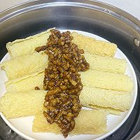 #万物皆可搭#家常下饭菜：响铃卷蒸肉末，宴客菜蒸腐竹卷的做法图解6