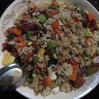 肉粒鸡蛋炒饭的做法图解1