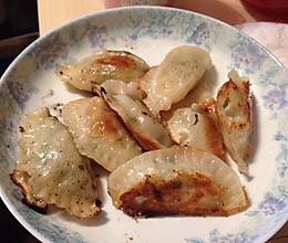 速冻煎饺的做法