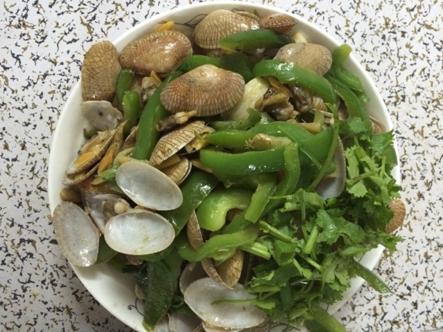 青椒炒花甲的做法图解5