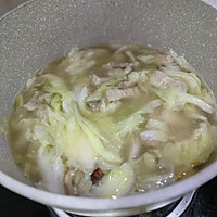 #开启冬日滋补新吃法#冻豆腐五花肉炖白菜，就是这个味儿的做法图解11