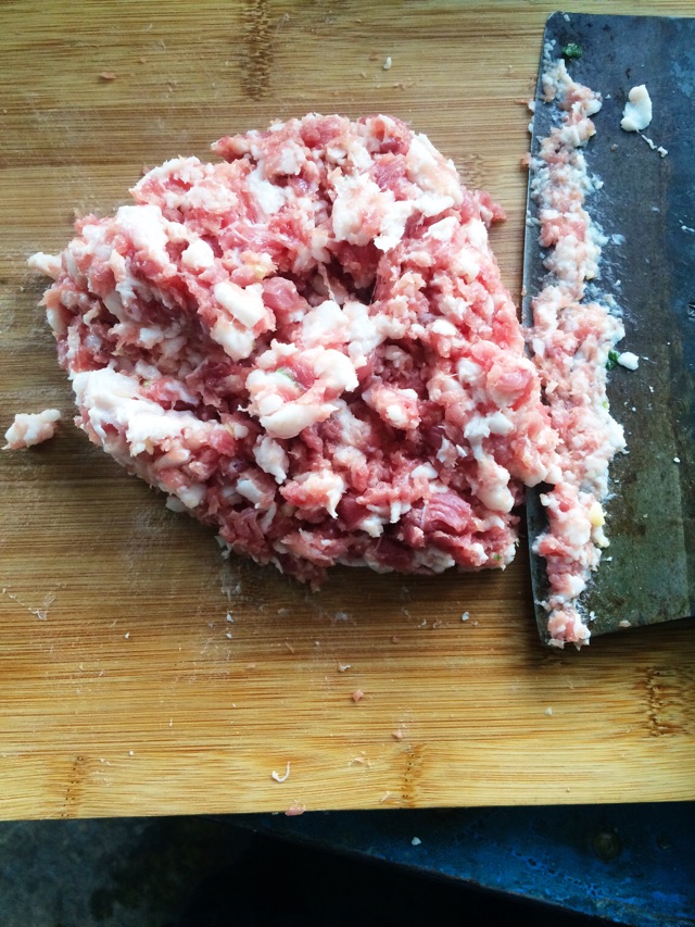 香的不要不要，肉酱的做法图解1