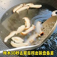 #感恩节烹饪挑战赛# 西兰花炒蛋的做法图解1