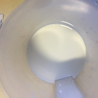椰蓉牛奶小方的做法图解1