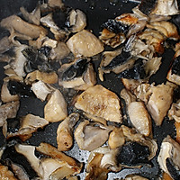 毒美味----河豚鱼干炖芸豆的做法图解6