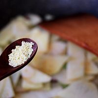 土豆片爆炒海虾+金龙鱼舌尖美味.油你掌勺的做法图解11