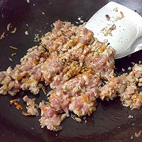 #菁选酱油试用之：香菇虾米猪肉臊的做法图解7