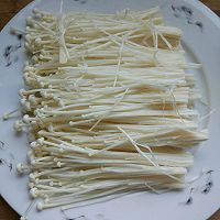 茄汁金针菇的做法图解2