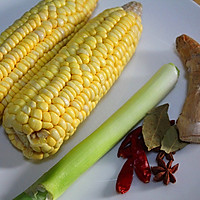 腔骨炖玉米的做法图解1
