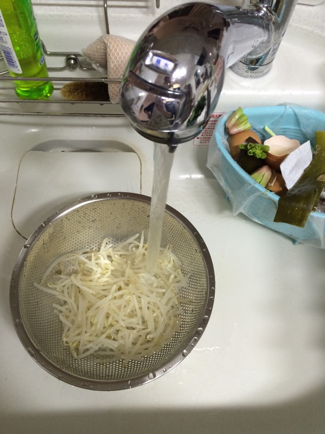 和风菠菜绿豆芽的做法图解4