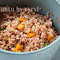 耘尚哈尼梯田红米试用报告——红米薏仁南瓜饭的做法图解9