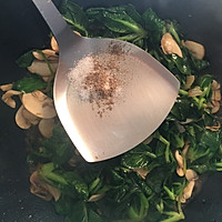小油菜炒口蘑的做法图解5