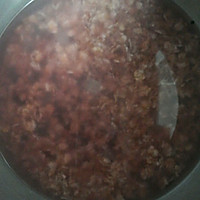 黑香米黑燕麦养生粥的做法图解2