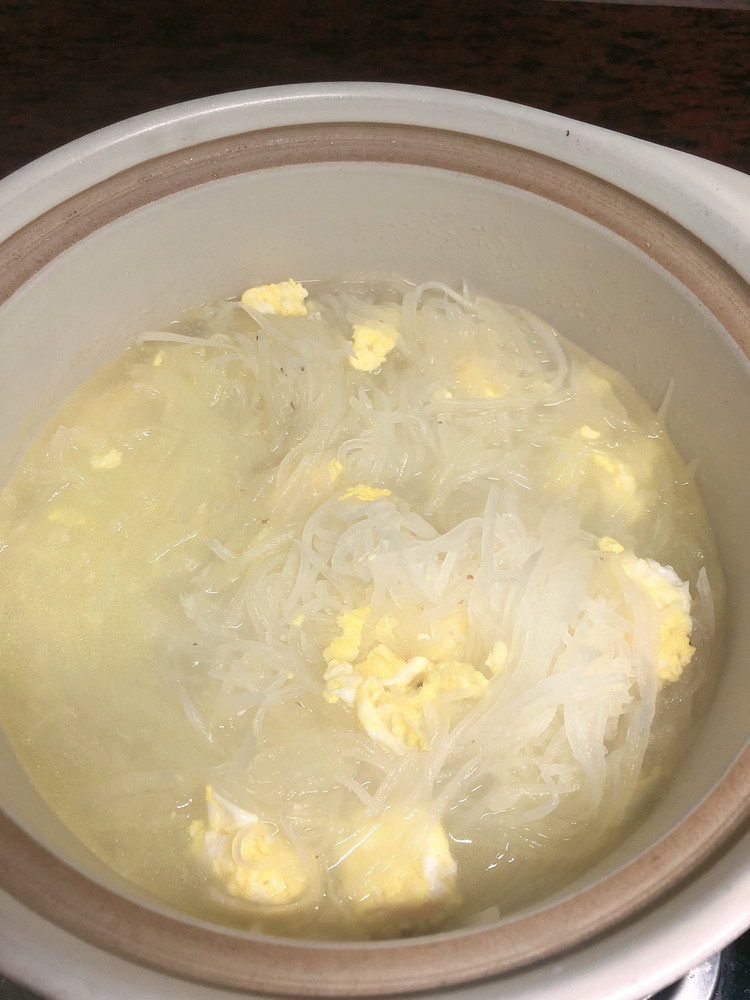 减脂快手萝卜鸡蛋汤的做法
