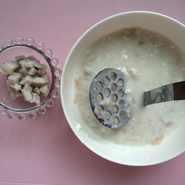 低糖少油椰浆香芋戚风蛋糕的做法图解2