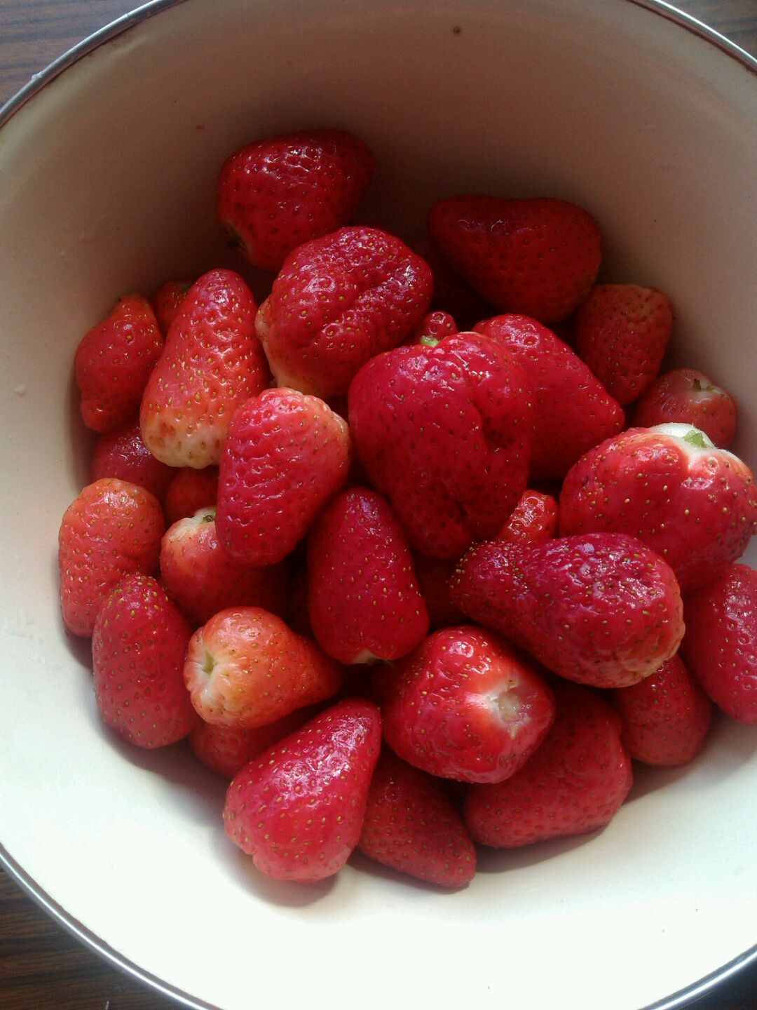 草莓果酱的做法_【图解】草莓果酱怎么做如何做好吃_草莓果酱家常做法大全_Midnight-佳_豆果美食