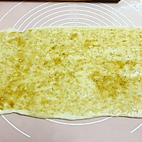 #甜粽VS咸粽，你是哪一党？#香葱火腿鸡蛋五香饼的做法图解9