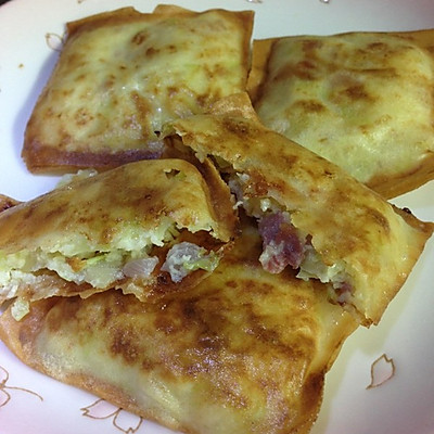 土豆泥卷心菜洋葱培根春卷饼