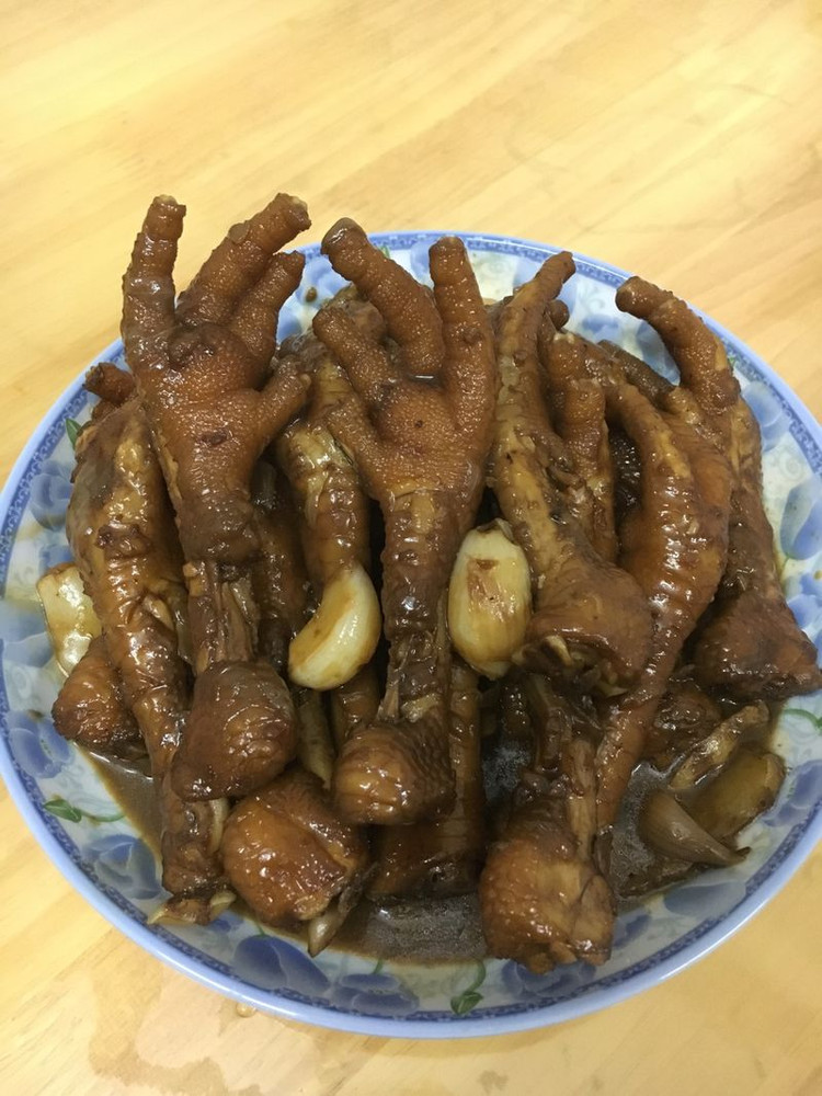 卤味红烧鸡爪的做法