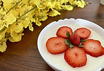 送你一朵小红花草莓冻的做法