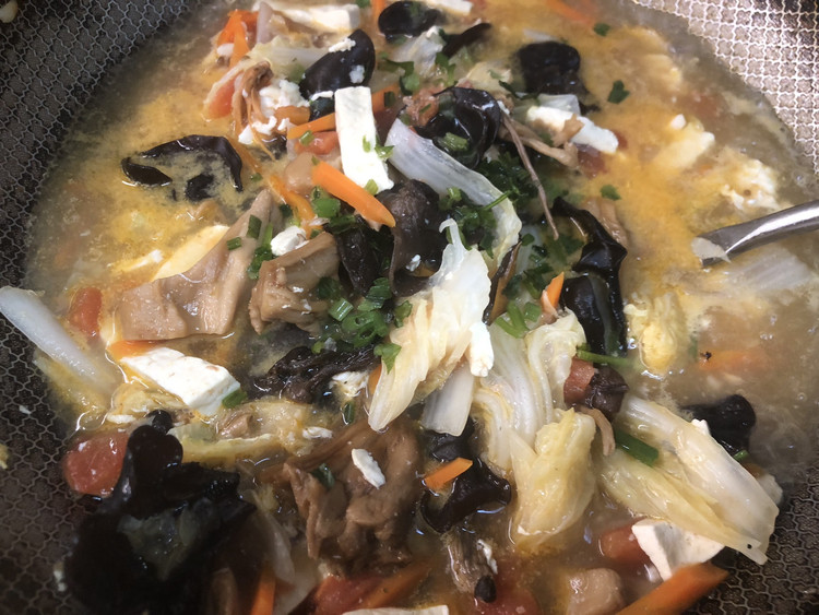 2、减脂菜——酸辣山珍菌汤的做法