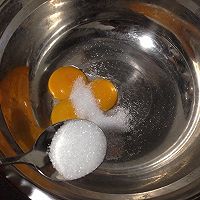 自制戚风蛋糕的做法图解5