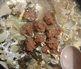 羊肉绿豆丸子汤的做法