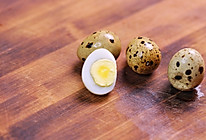 「五香卤鹌鹑蛋」的做法