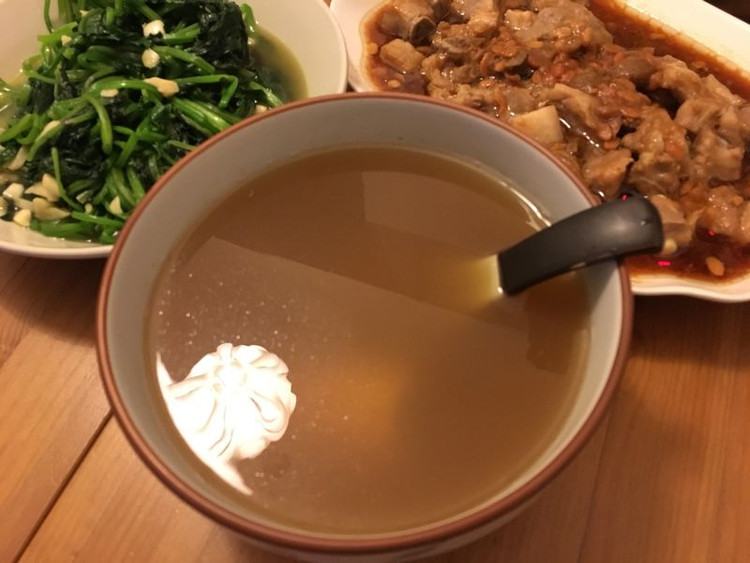 螺肉淮山莲子瘦肉汤（广东汤）的做法
