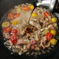#西班牙橄榄披萨沙拉创意菜#橄榄鸡汤煮肉片的做法图解8