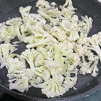 #米饭最强CP#炒花菜的做法图解3