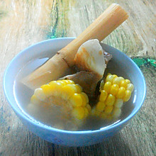 秋季地骨皮玉米猪骨汤