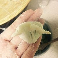 猪肉芹菜馅饺子的做法图解3
