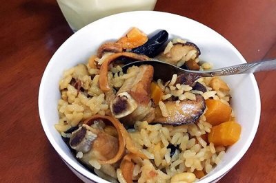 胡萝卜香菇排骨焖饭
