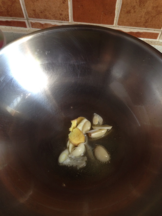 黄豆芽炖粉条的做法图解4