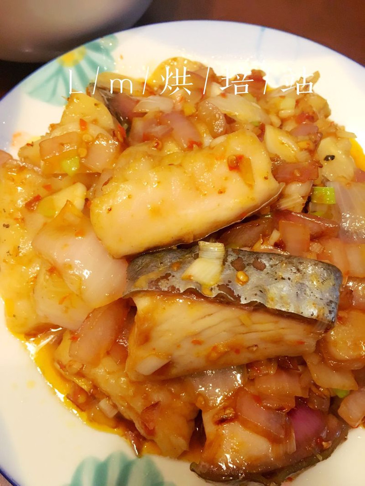 炝炒鳕鱼的做法