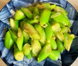 家传菜：蒜末焖丝瓜的做法
