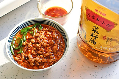 百搭麻辣肉酱