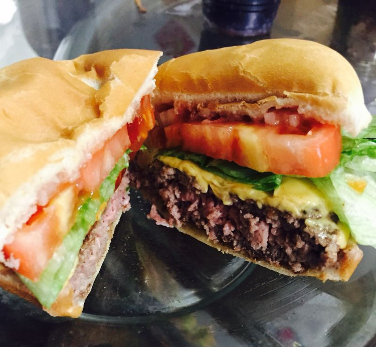 最正宗美式汉堡（多汁）Half pound burger的做法
