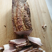 #一勺葱伴侣，成就招牌美味#香煎酱香五花肉片吃出烧烤的味道的做法图解1