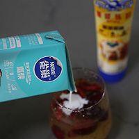 #车厘子自由行#自己调制一杯简单味美的车厘亚麻籽椰奶饮品的做法图解6